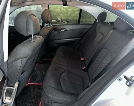 Сірий Мерседес Е-Клас, об'ємом двигуна 1.8 л та пробігом 373 тис. км за 2950 $, фото 6 на Automoto.ua