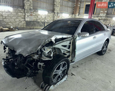 Сірий Мерседес Е-Клас, об'ємом двигуна 1.8 л та пробігом 373 тис. км за 2700 $, фото 21 на Automoto.ua