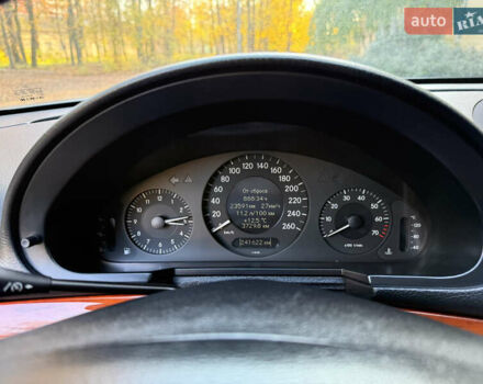 Сірий Мерседес Е-Клас, об'ємом двигуна 1.8 л та пробігом 240 тис. км за 9000 $, фото 37 на Automoto.ua