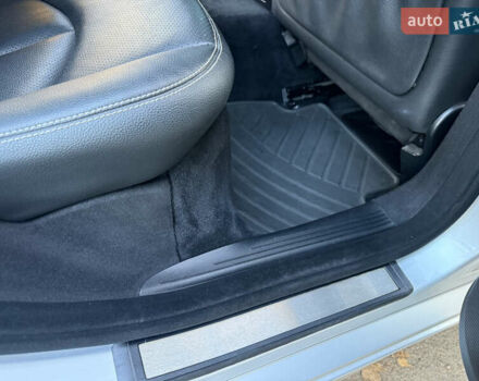 Сірий Мерседес Е-Клас, об'ємом двигуна 1.8 л та пробігом 240 тис. км за 9000 $, фото 69 на Automoto.ua