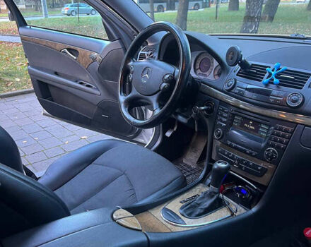 Мерседес Е-Клас 2006 у Львові на Automoto.ua Сірий Мерседес Е-Клас, об'ємом двигуна 2.2 л та пробігом 360 тис. км за 9499 $, фото 11 на Automoto.ua