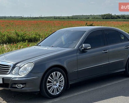 Серый Мерседес Е-Класс, объемом двигателя 2.15 л и пробегом 270 тыс. км за 11900 $, фото 18 на Automoto.ua