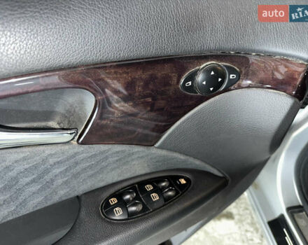 Сірий Мерседес Е-Клас, об'ємом двигуна 1.8 л та пробігом 373 тис. км за 2700 $, фото 8 на Automoto.ua