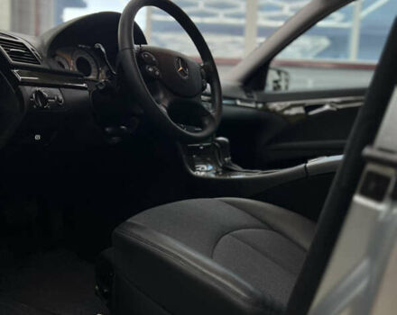 Серый Мерседес Е-Класс, объемом двигателя 1.8 л и пробегом 78 тыс. км за 14200 $, фото 38 на Automoto.ua