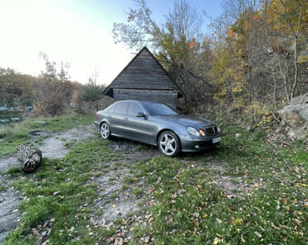 Сірий Мерседес Е-Клас, об'ємом двигуна 2.99 л та пробігом 295 тис. км за 9400 $, фото 7 на Automoto.ua