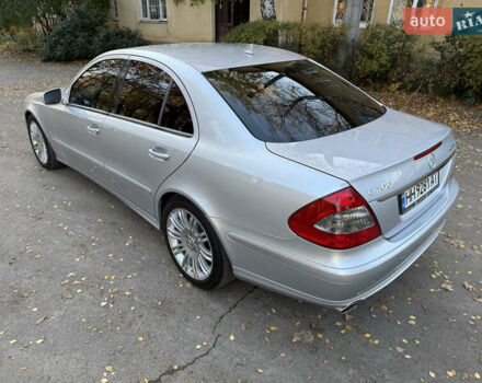 Сірий Мерседес Е-Клас, об'ємом двигуна 1.8 л та пробігом 240 тис. км за 9000 $, фото 31 на Automoto.ua