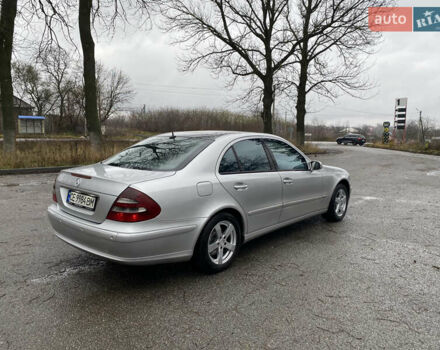 Серый Мерседес Е-Класс, объемом двигателя 3.23 л и пробегом 365 тыс. км за 6900 $, фото 4 на Automoto.ua