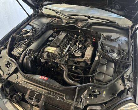 Сірий Мерседес Е-Клас, об'ємом двигуна 2.1 л та пробігом 270 тис. км за 11900 $, фото 4 на Automoto.ua