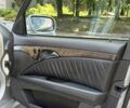 Сірий Мерседес Е-Клас, об'ємом двигуна 3.2 л та пробігом 300 тис. км за 3750 $, фото 16 на Automoto.ua