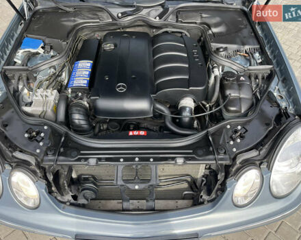 Сірий Мерседес Е-Клас, об'ємом двигуна 2.2 л та пробігом 263 тис. км за 9999 $, фото 29 на Automoto.ua