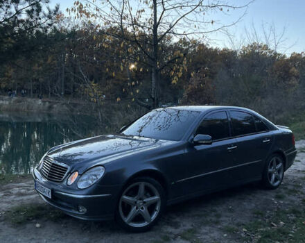 Сірий Мерседес Е-Клас, об'ємом двигуна 2.99 л та пробігом 295 тис. км за 9400 $, фото 26 на Automoto.ua