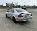 Сірий Мерседес Е-Клас, об'ємом двигуна 3 л та пробігом 300 тис. км за 9500 $, фото 2 на Automoto.ua
