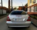 Сірий Мерседес Е-Клас, об'ємом двигуна 1.8 л та пробігом 325 тис. км за 8000 $, фото 1 на Automoto.ua