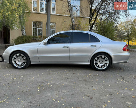 Сірий Мерседес Е-Клас, об'ємом двигуна 1.8 л та пробігом 240 тис. км за 9000 $, фото 24 на Automoto.ua