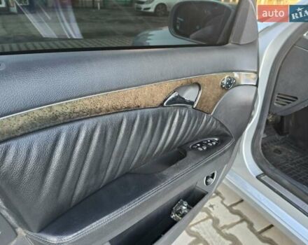 Серый Мерседес Е-Класс, объемом двигателя 3 л и пробегом 440 тыс. км за 7850 $, фото 24 на Automoto.ua