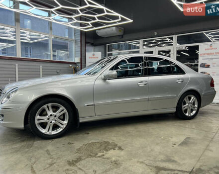 Серый Мерседес Е-Класс, объемом двигателя 1.8 л и пробегом 78 тыс. км за 14200 $, фото 5 на Automoto.ua