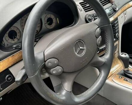Сірий Мерседес Е-Клас, об'ємом двигуна 3 л та пробігом 244 тис. км за 8500 $, фото 13 на Automoto.ua
