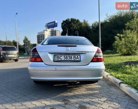 Серый Мерседес Е-Класс, объемом двигателя 1.8 л и пробегом 217 тыс. км за 7200 $, фото 6 на Automoto.ua