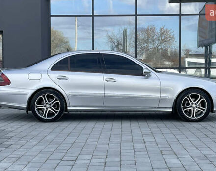 Мерседес Е-Клас 2007 у Івано-Франківську на Automoto.ua Сірий Мерседес Е-Клас, об'ємом двигуна 1.8 л та пробігом 227 тис. км за 7999 $, фото 3 на Automoto.ua