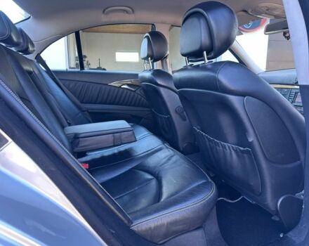 Мерседес Е-Клас 2007 у Глубокой на Automoto.ua Сірий Мерседес Е-Клас, об'ємом двигуна 3 л та пробігом 301 тис. км за 5255 $, фото 12 на Automoto.ua