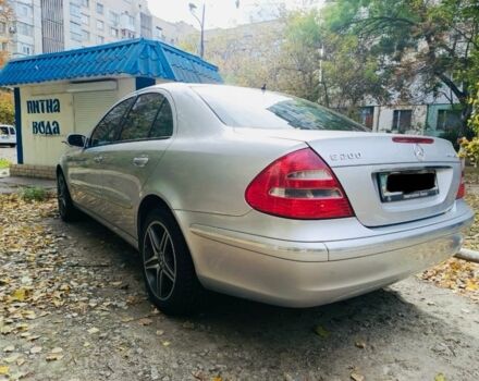 Сірий Мерседес Е-Клас, об'ємом двигуна 1.8 л та пробігом 254 тис. км за 4500 $, фото 2 на Automoto.ua