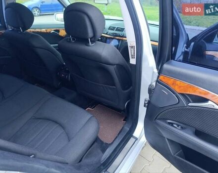 Серый Мерседес Е-Класс, объемом двигателя 2.99 л и пробегом 399 тыс. км за 9500 $, фото 47 на Automoto.ua