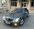 Серый Мерседес Е-Класс, объемом двигателя 2.2 л и пробегом 350 тыс. км за 8200 $, фото 1 на Automoto.ua