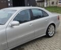 Сірий Мерседес Е-Клас, об'ємом двигуна 3 л та пробігом 170 тис. км за 4753 $, фото 6 на Automoto.ua
