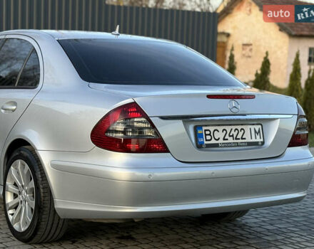 Сірий Мерседес Е-Клас, об'ємом двигуна 2.2 л та пробігом 295 тис. км за 9999 $, фото 107 на Automoto.ua