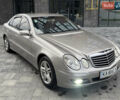 Серый Мерседес Е-Класс, объемом двигателя 2.2 л и пробегом 498 тыс. км за 7950 $, фото 1 на Automoto.ua