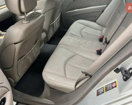 Сірий Мерседес Е-Клас, об'ємом двигуна 3 л та пробігом 244 тис. км за 8500 $, фото 17 на Automoto.ua