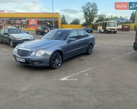 Мерседес Е-Клас 2007 у Житомирі на Automoto.ua Сірий Мерседес Е-Клас, об'ємом двигуна 1.8 л та пробігом 370 тис. км за 7900 $, фото 3 на Automoto.ua