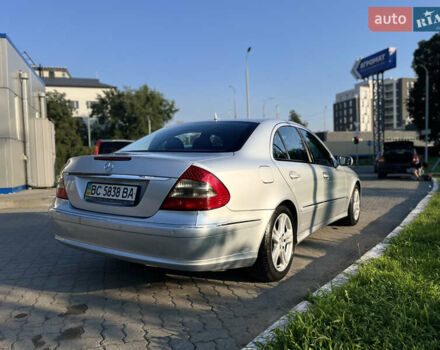 Серый Мерседес Е-Класс, объемом двигателя 1.8 л и пробегом 217 тыс. км за 7200 $, фото 5 на Automoto.ua