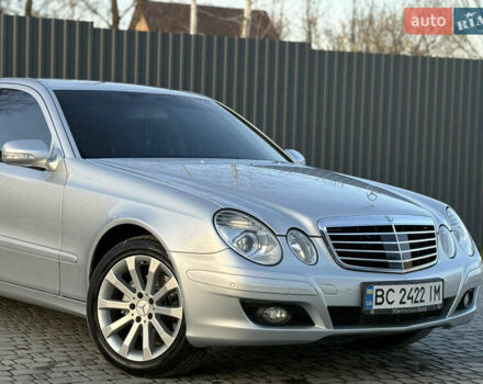 Сірий Мерседес Е-Клас, об'ємом двигуна 2.2 л та пробігом 295 тис. км за 9999 $, фото 94 на Automoto.ua
