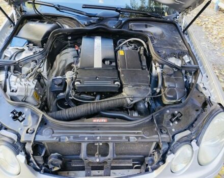 Сірий Мерседес Е-Клас, об'ємом двигуна 1.8 л та пробігом 254 тис. км за 4500 $, фото 5 на Automoto.ua