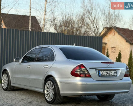 Сірий Мерседес Е-Клас, об'ємом двигуна 2.2 л та пробігом 295 тис. км за 9999 $, фото 103 на Automoto.ua
