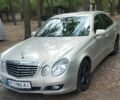 Мерседес Е-Класс 2007 в Кривом Роге на Automoto.ua Серый Мерседес Е-Класс, объемом двигателя 2.1 л и пробегом 370 тыс. км за 8000 $, фото 1 на Automoto.ua