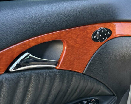 Сірий Мерседес Е-Клас, об'ємом двигуна 2.2 л та пробігом 295 тис. км за 9999 $, фото 19 на Automoto.ua