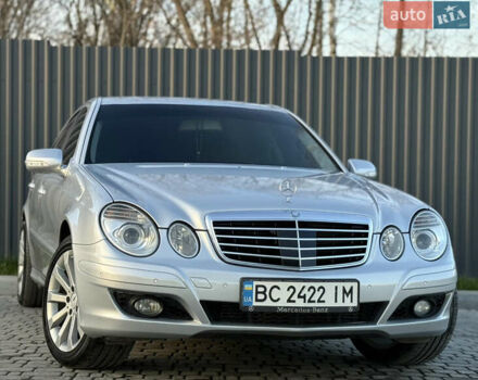 Сірий Мерседес Е-Клас, об'ємом двигуна 2.2 л та пробігом 295 тис. км за 9999 $, фото 74 на Automoto.ua