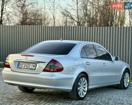 Сірий Мерседес Е-Клас, об'ємом двигуна 2.2 л та пробігом 295 тис. км за 9999 $, фото 114 на Automoto.ua