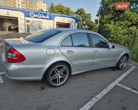 Серый Мерседес Е-Класс, объемом двигателя 1.8 л и пробегом 219 тыс. км за 10500 $, фото 8 на Automoto.ua