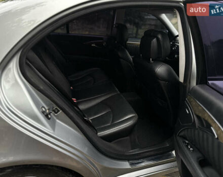 Серый Мерседес Е-Класс, объемом двигателя 3 л и пробегом 370 тыс. км за 8950 $, фото 29 на Automoto.ua