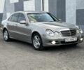 Серый Мерседес Е-Класс, объемом двигателя 2.1 л и пробегом 499 тыс. км за 7950 $, фото 1 на Automoto.ua