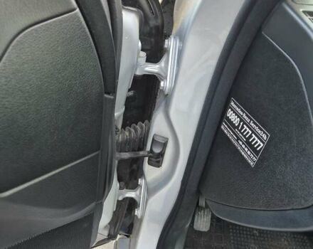 Серый Мерседес Е-Класс, объемом двигателя 1.8 л и пробегом 219 тыс. км за 10500 $, фото 21 на Automoto.ua