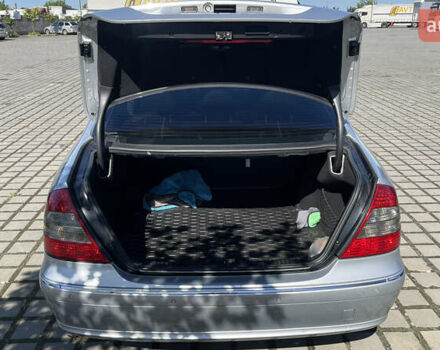 Сірий Мерседес Е-Клас, об'ємом двигуна 1.8 л та пробігом 151 тис. км за 9600 $, фото 16 на Automoto.ua