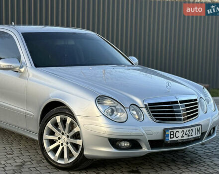 Сірий Мерседес Е-Клас, об'ємом двигуна 2.2 л та пробігом 295 тис. км за 9999 $, фото 93 на Automoto.ua