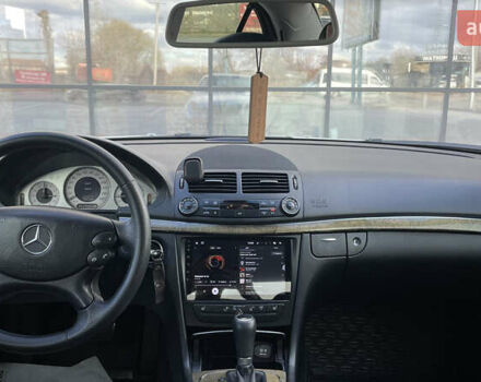 Мерседес Е-Клас 2007 у Івано-Франківську на Automoto.ua Сірий Мерседес Е-Клас, об'ємом двигуна 1.8 л та пробігом 227 тис. км за 7999 $, фото 28 на Automoto.ua