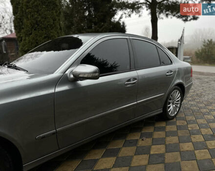 Серый Мерседес Е-Класс, объемом двигателя 3 л и пробегом 370 тыс. км за 8950 $, фото 27 на Automoto.ua
