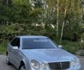 Серый Мерседес Е-Класс, объемом двигателя 3 л и пробегом 340 тыс. км за 5500 $, фото 1 на Automoto.ua