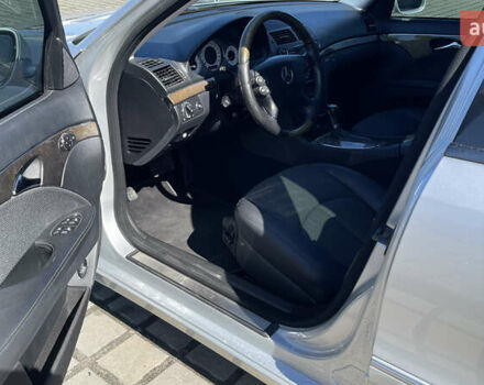 Сірий Мерседес Е-Клас, об'ємом двигуна 1.8 л та пробігом 151 тис. км за 9600 $, фото 10 на Automoto.ua